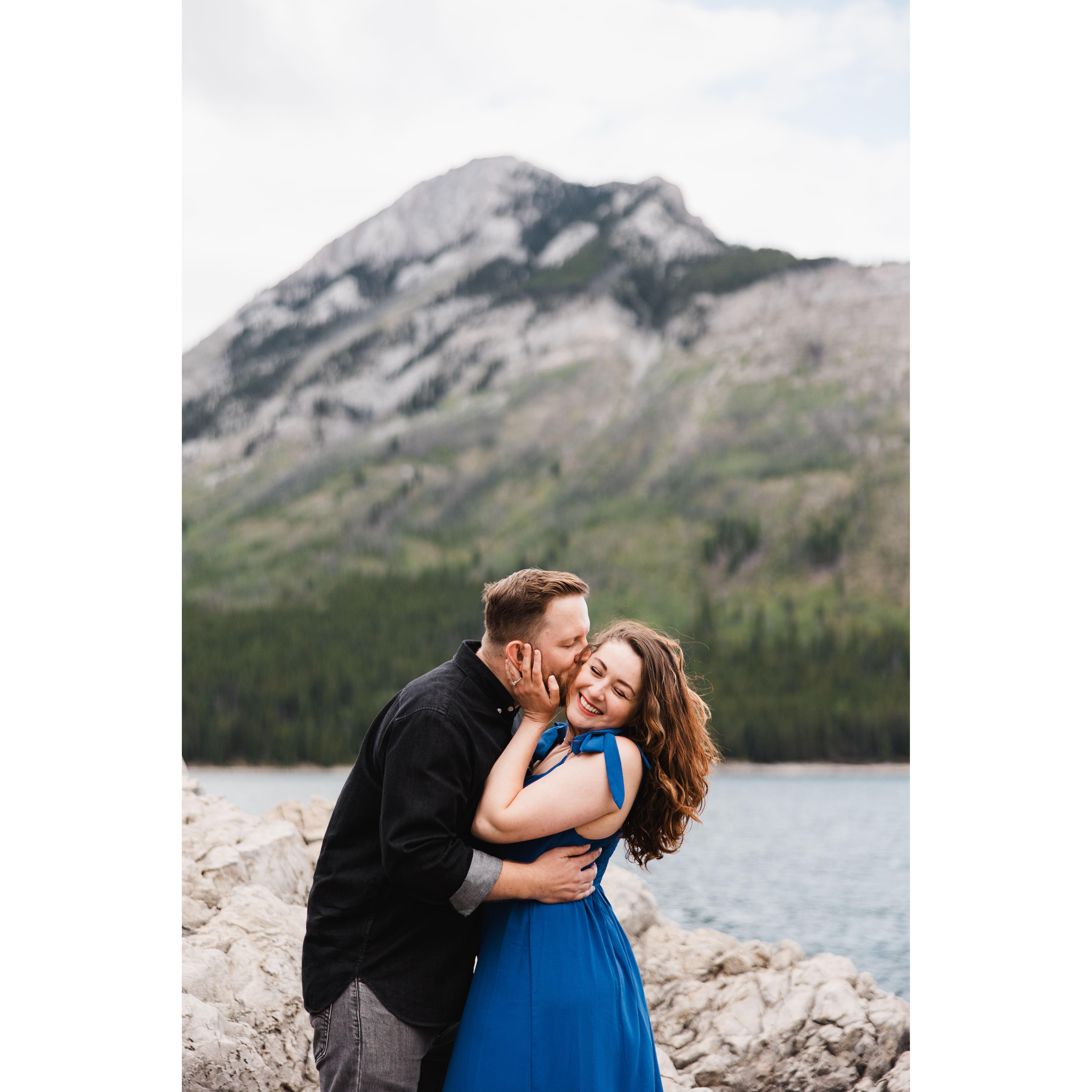 Engagement photoshoot at Lake Minnewanka in Banff National Park, Canada.