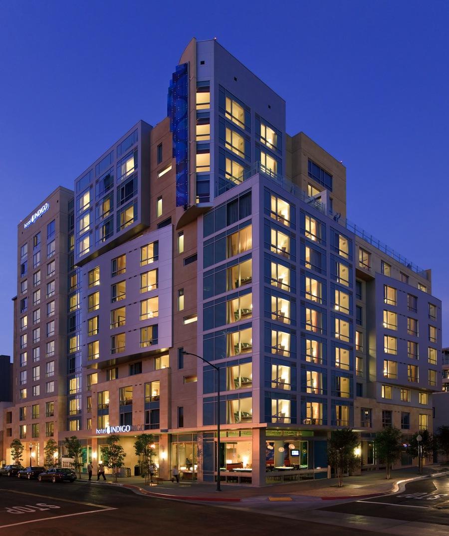 The Wedding Website of Jeffrey Ruiz and Angeline Young