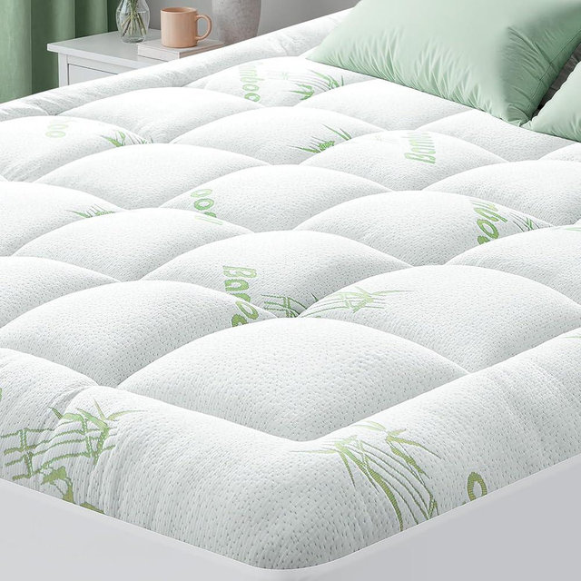 HYLEORY Mattress Topper King Size - Thick Bamboo-Viscose Cooling Pillow Top Mattress Pad Breathable Fluffy Soft Mattress Cover with 8-21" Deep Pocket, Green