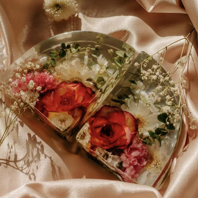 Bouquet Preservation - Bookends