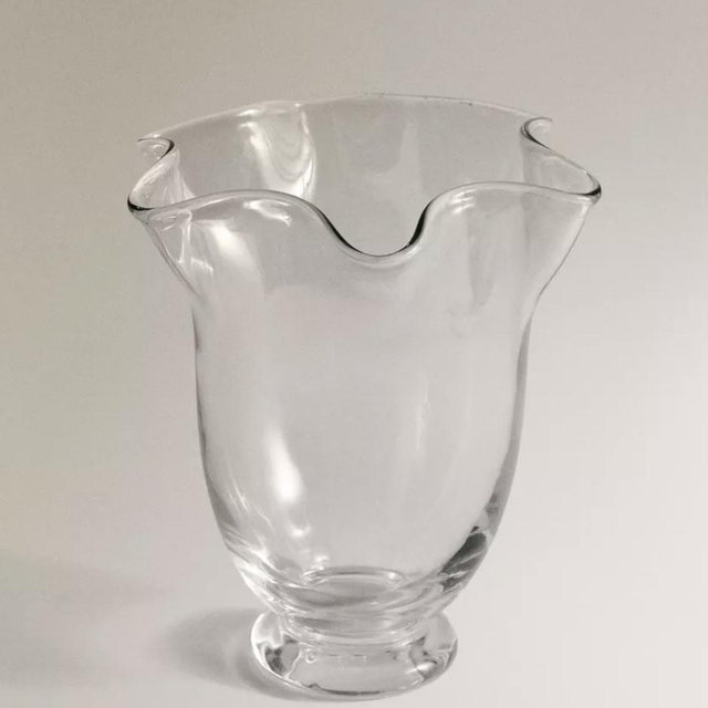 WAVY TRANSPARENT GLASS VASE | Zara Home United States of America