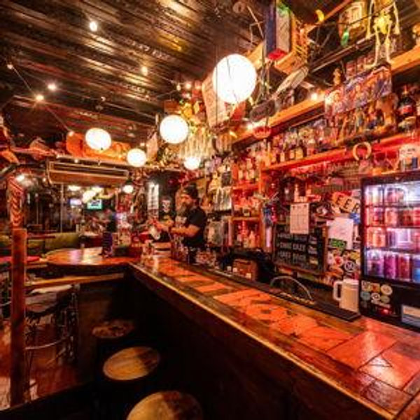 Drinks at the Rockock Bar
