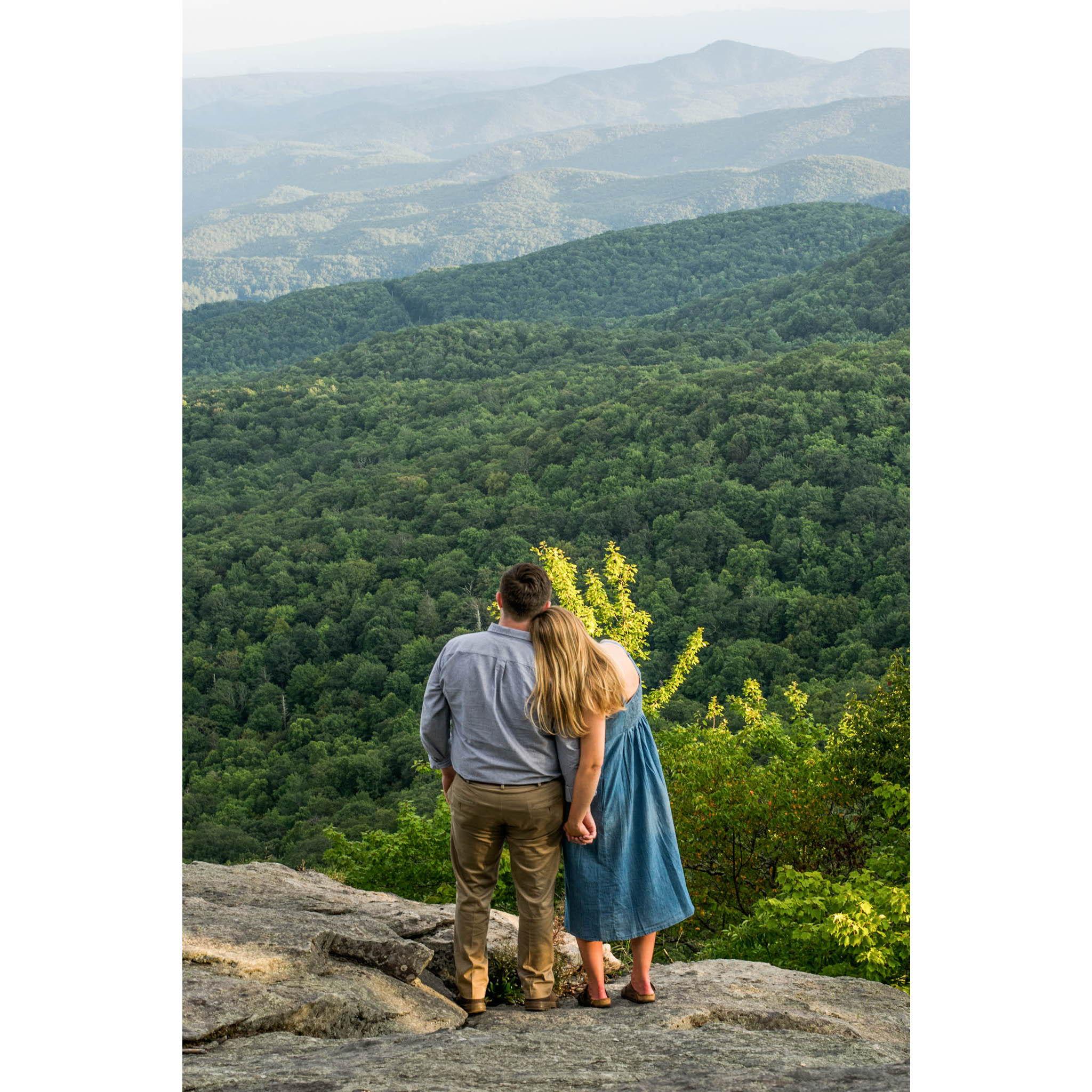 Engagement photoshoot in August in Boone