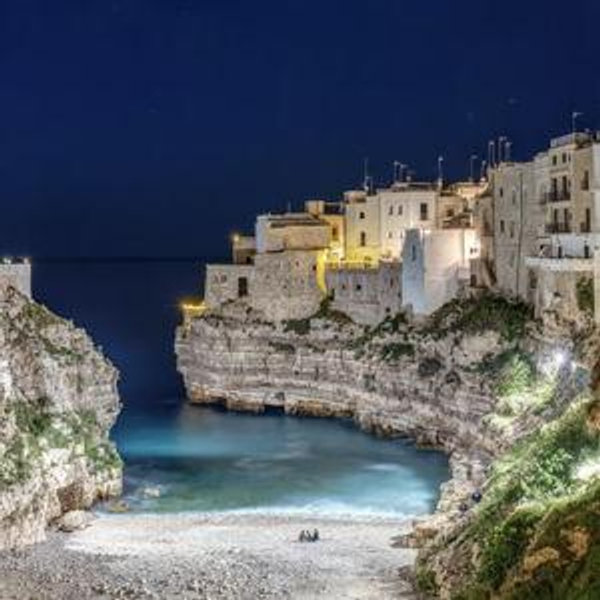 Honeymoon Fund: Polignano a Mare, Italy