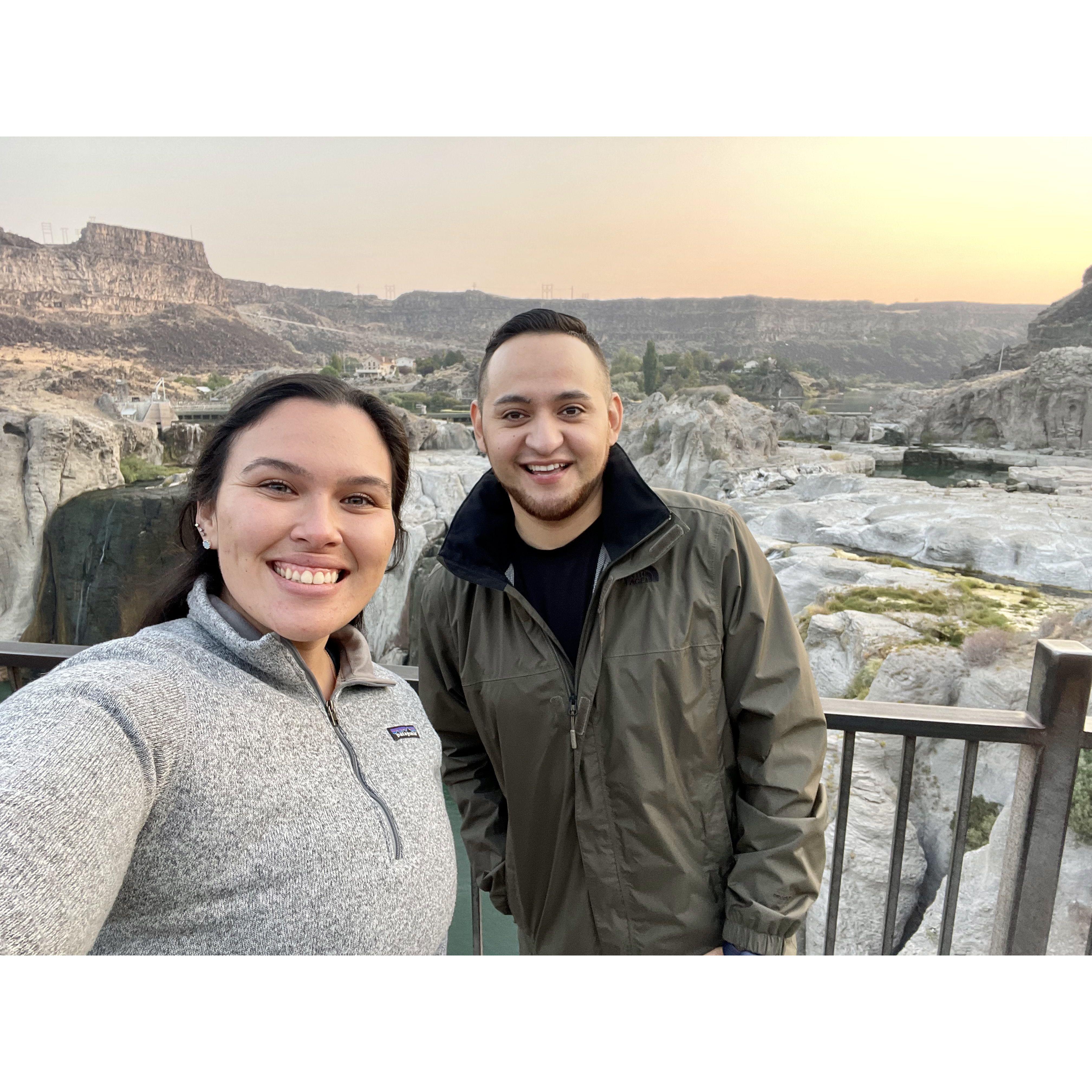 Our first official photo together!
¡Nuestra primera foto oficial juntos!