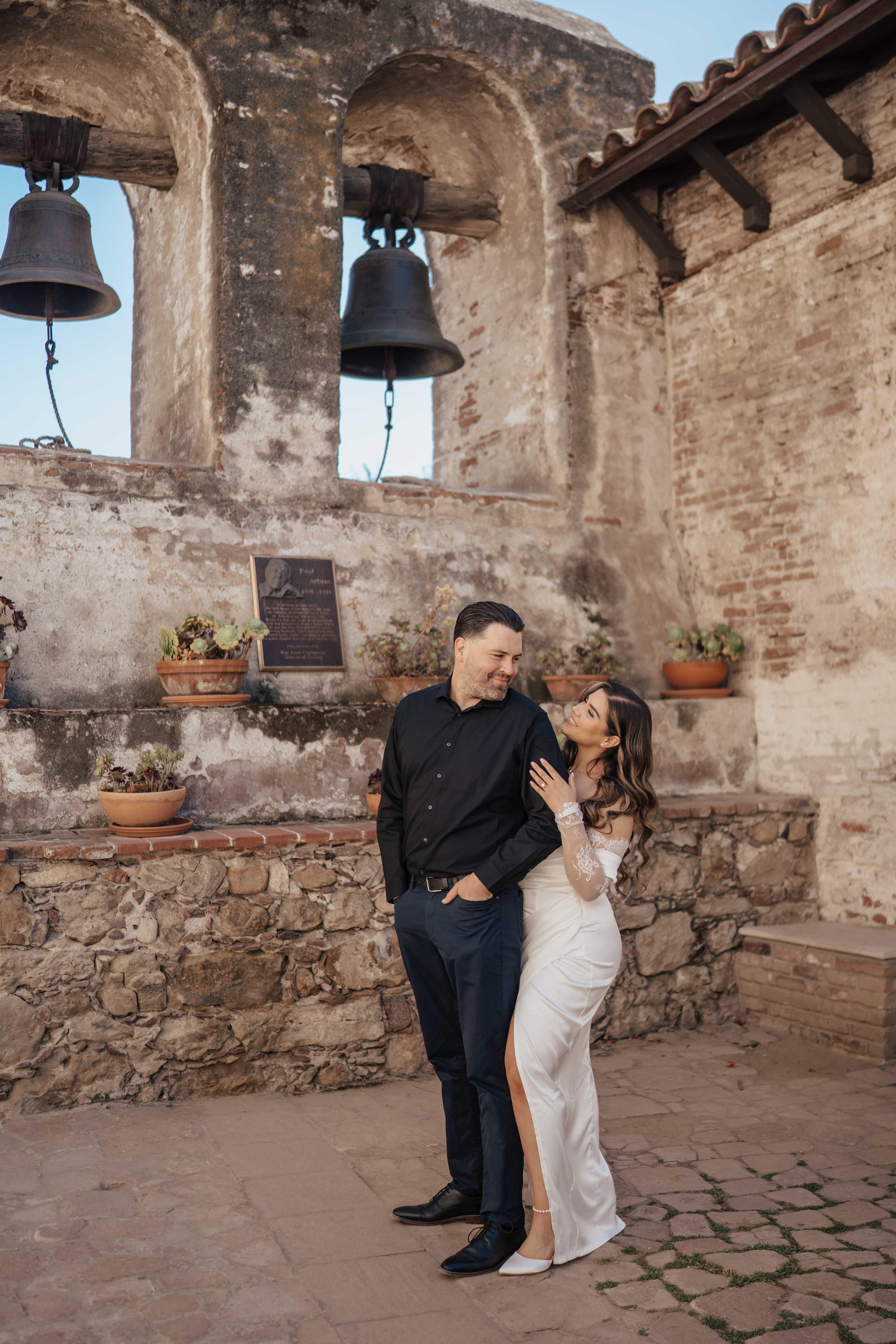 The Wedding Website of Lupe Valencia and John Thoreson