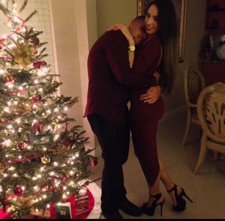 Meet me under the mistletoe
