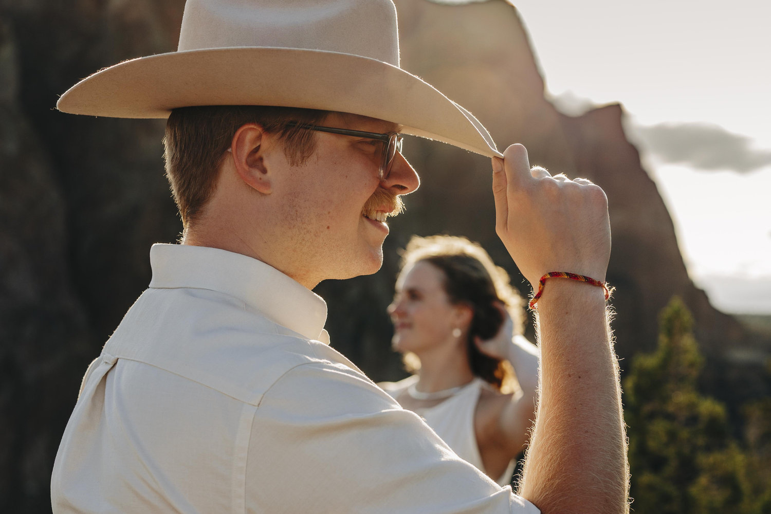 The Wedding Website of Makana Stores and Robert Eggleston