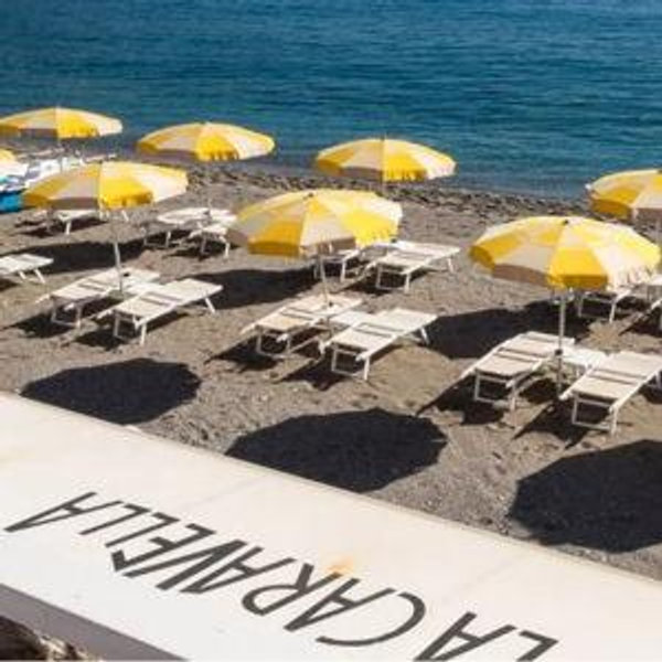 Sunbeds at Lido La Caravella Taormina