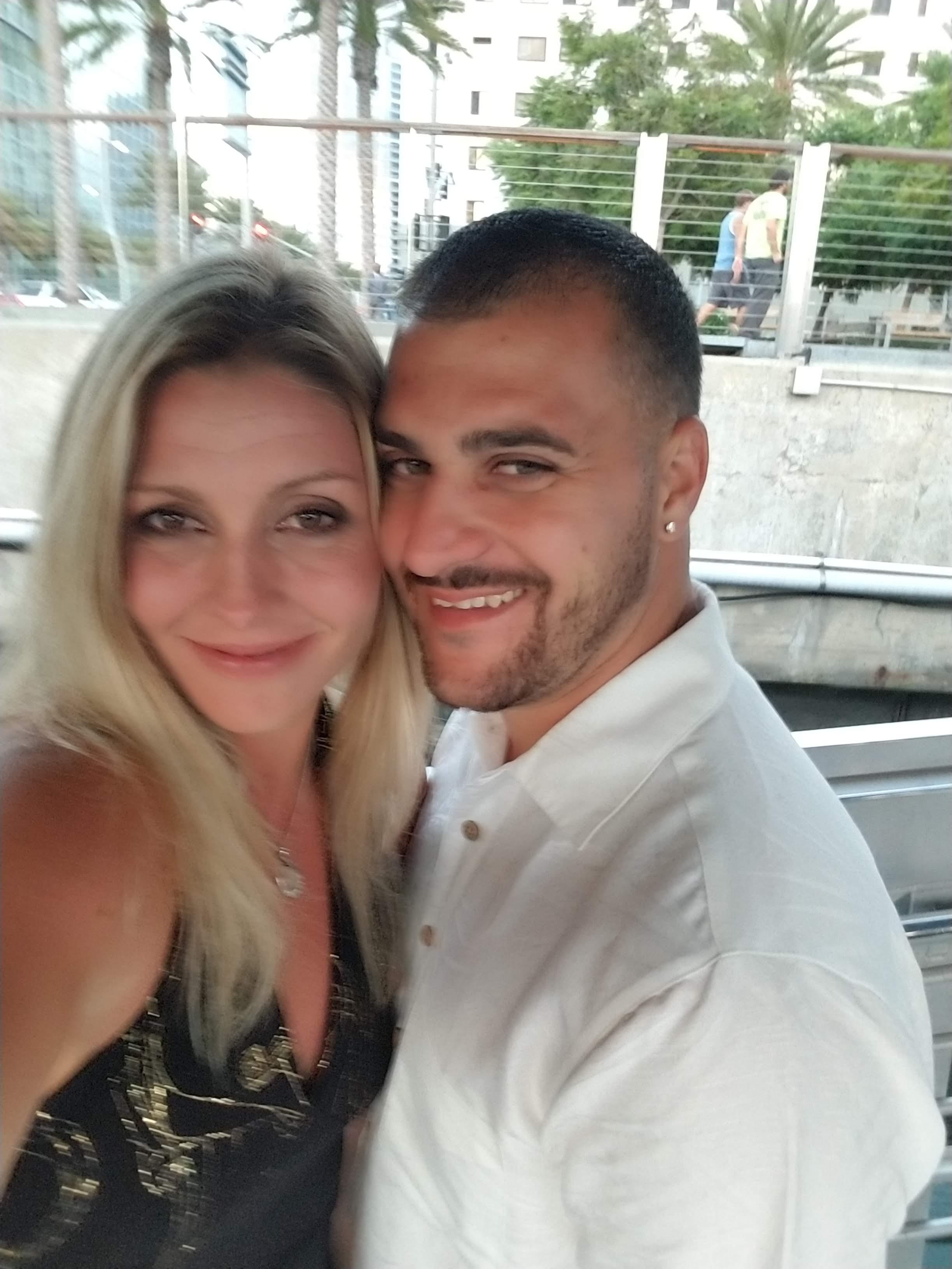 The Wedding Website of Kristin Ewald and John King Jr.