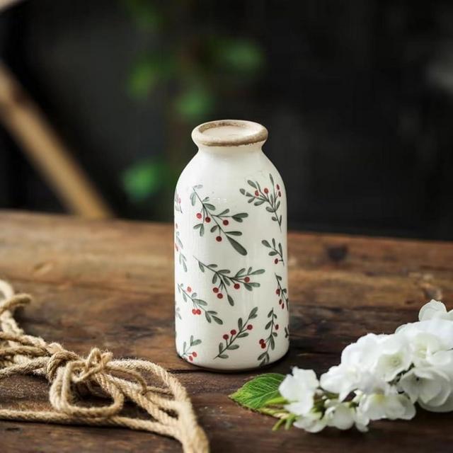 TEWEIQI Ceramic Rustic Farmhouse Vase, Holly Pattern Flower Vase for Home Decor, Ideal Shelf Decor, Boho Vase for Living Room Bedroom Kitchen Office Decor Centerpiece Table Decorations (6 inches)…