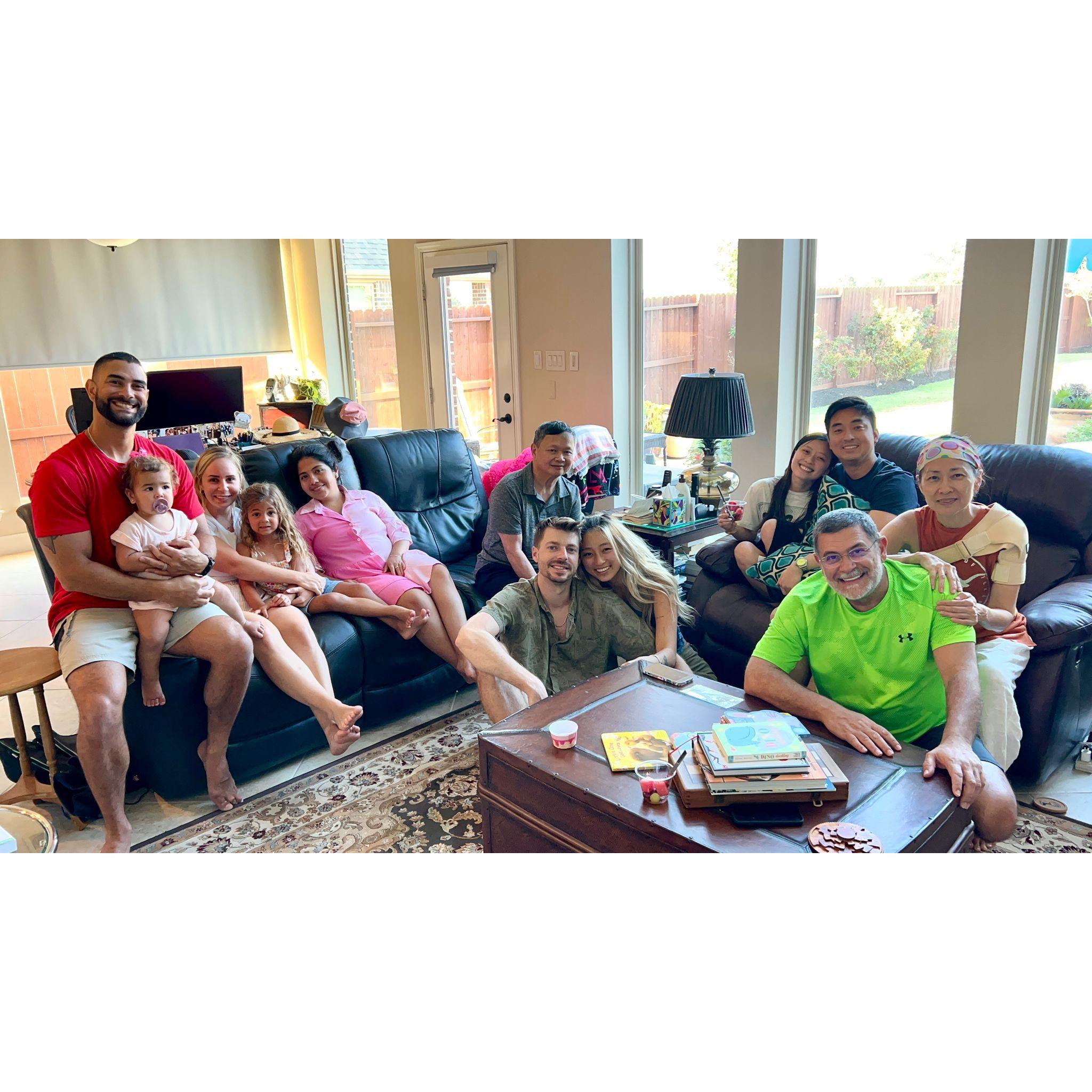 The "Gomyen" group chat in the flesh!