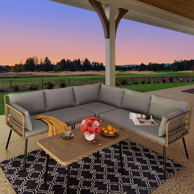 4 - Person Outdoor Seating Group with Cushions