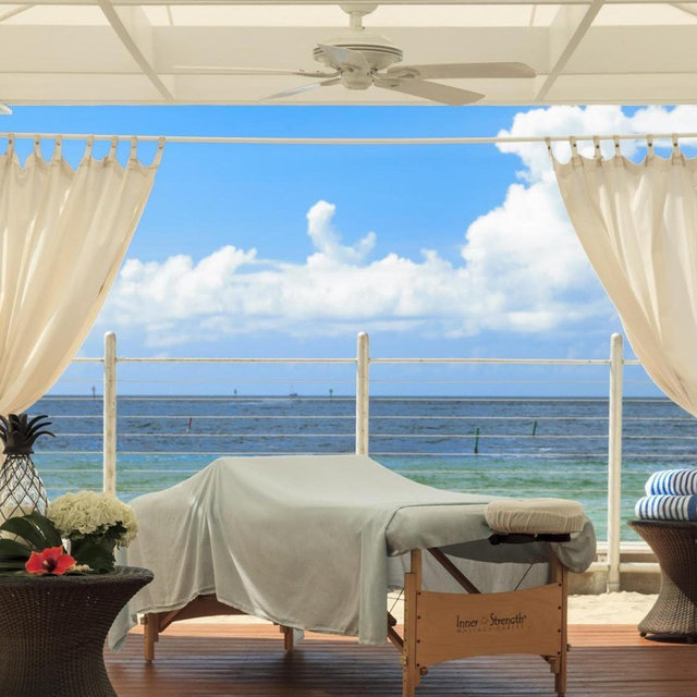 Couples Massage by the Ocean