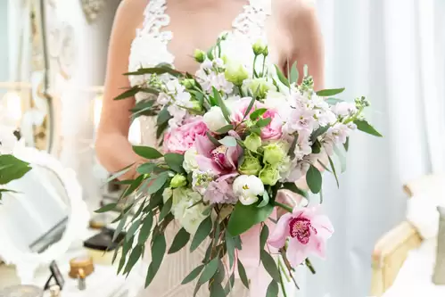 Holly Hanna Floral - Wedding Florists - Zola