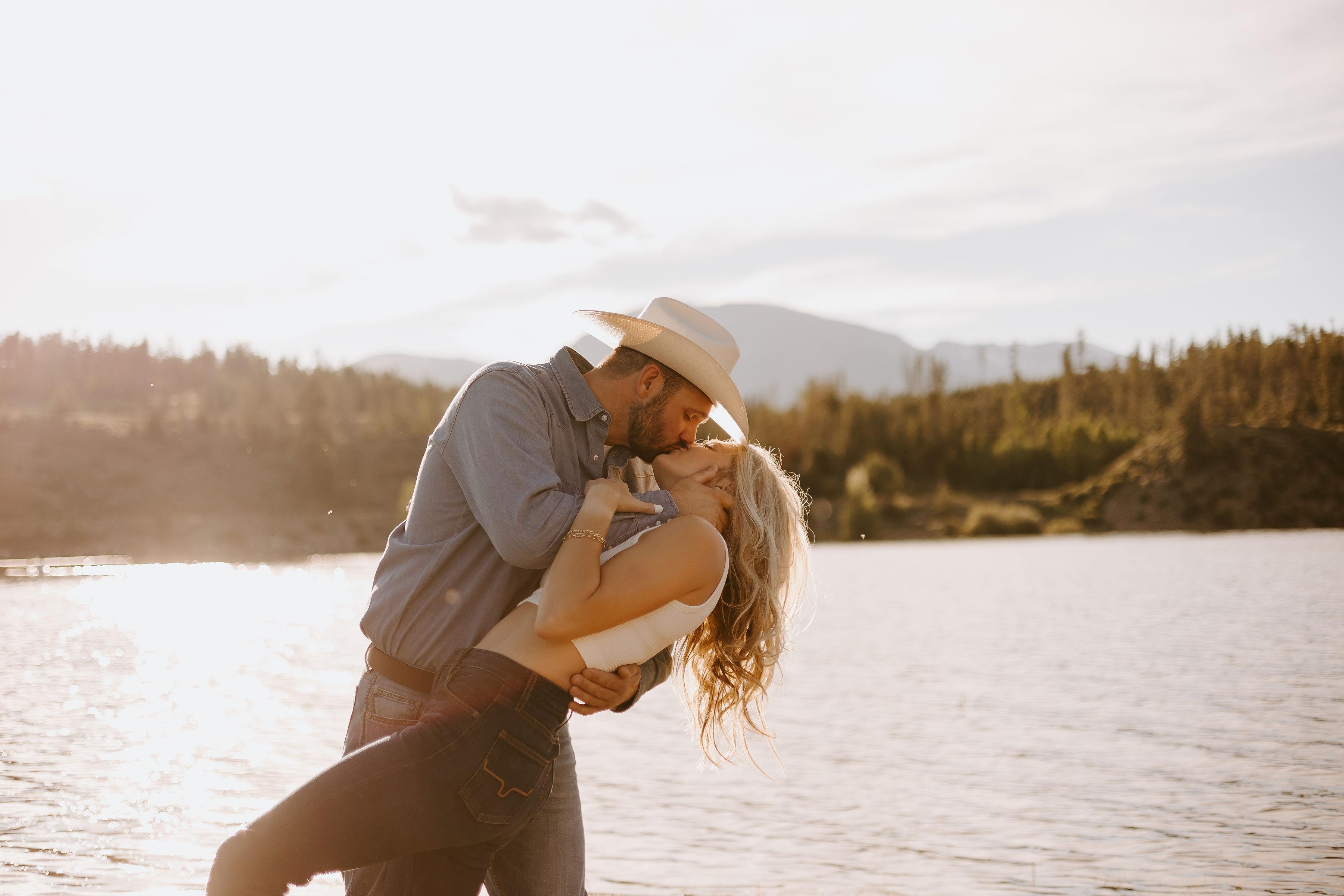 The Wedding Website of Nicole Liskey and Travis Haye