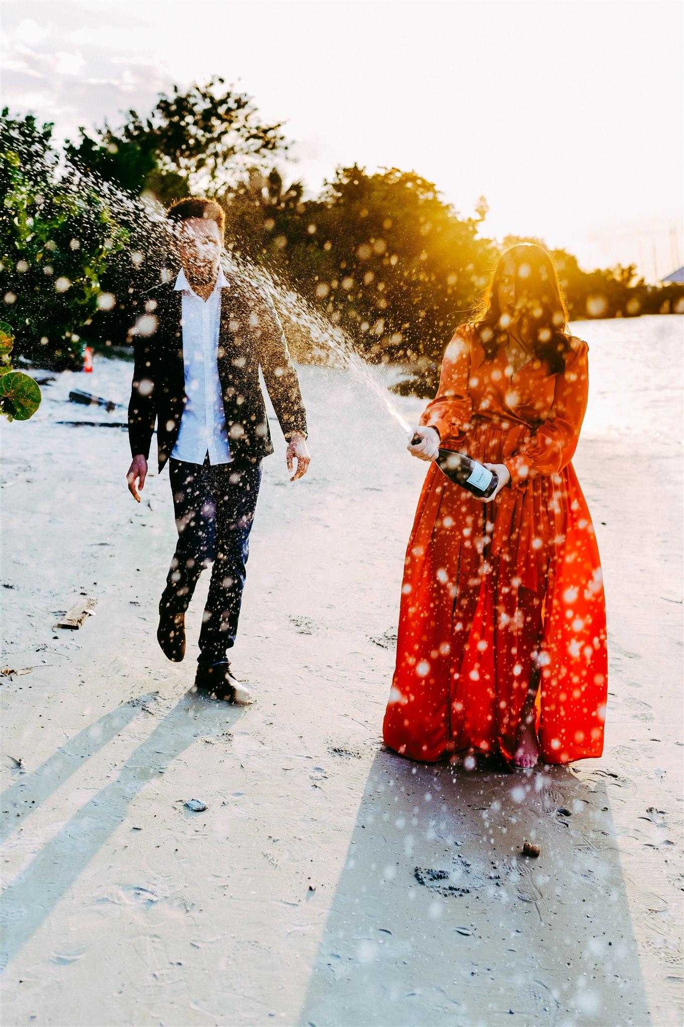 The Wedding Website of Sydney Elflein and James Bender