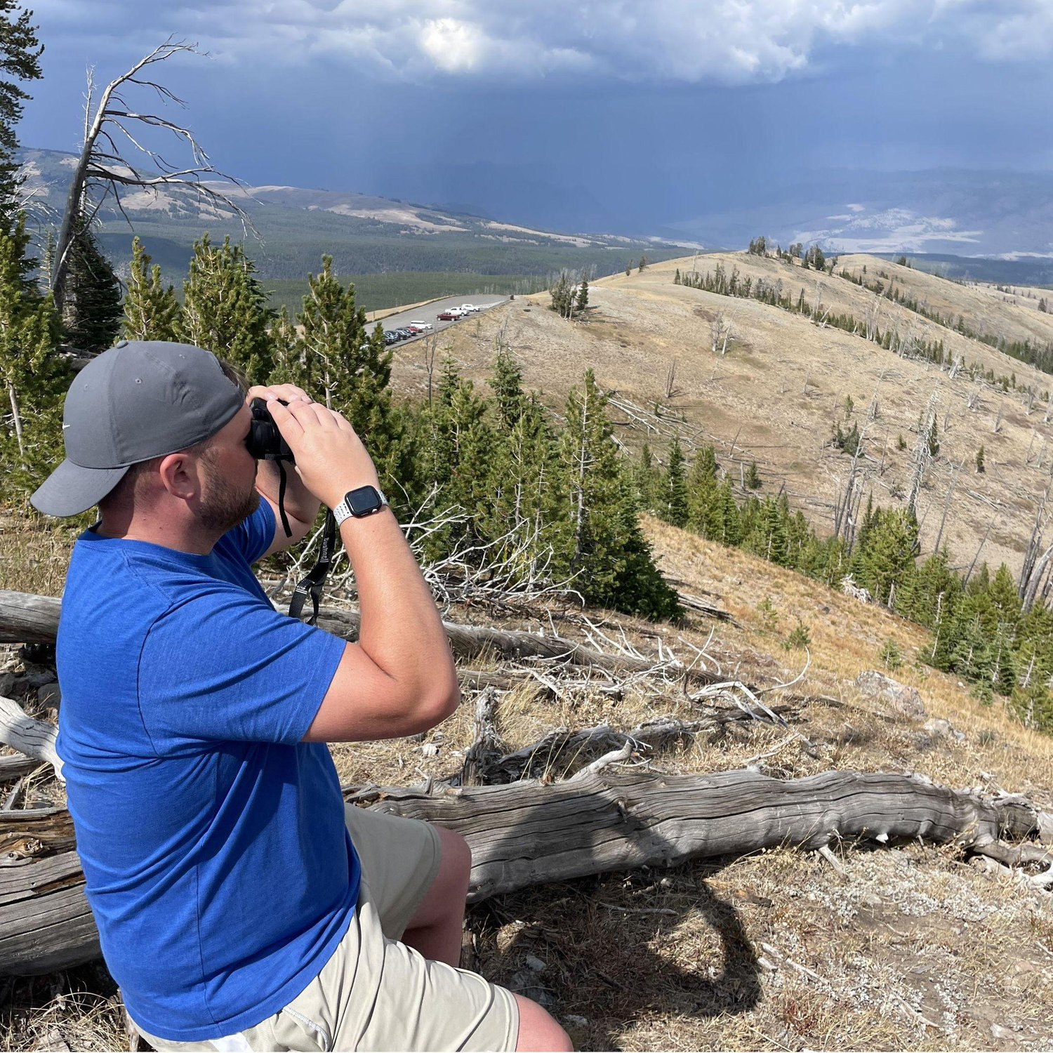 We love looking for shooomeees (animals), although we forget our binoculars a lot!