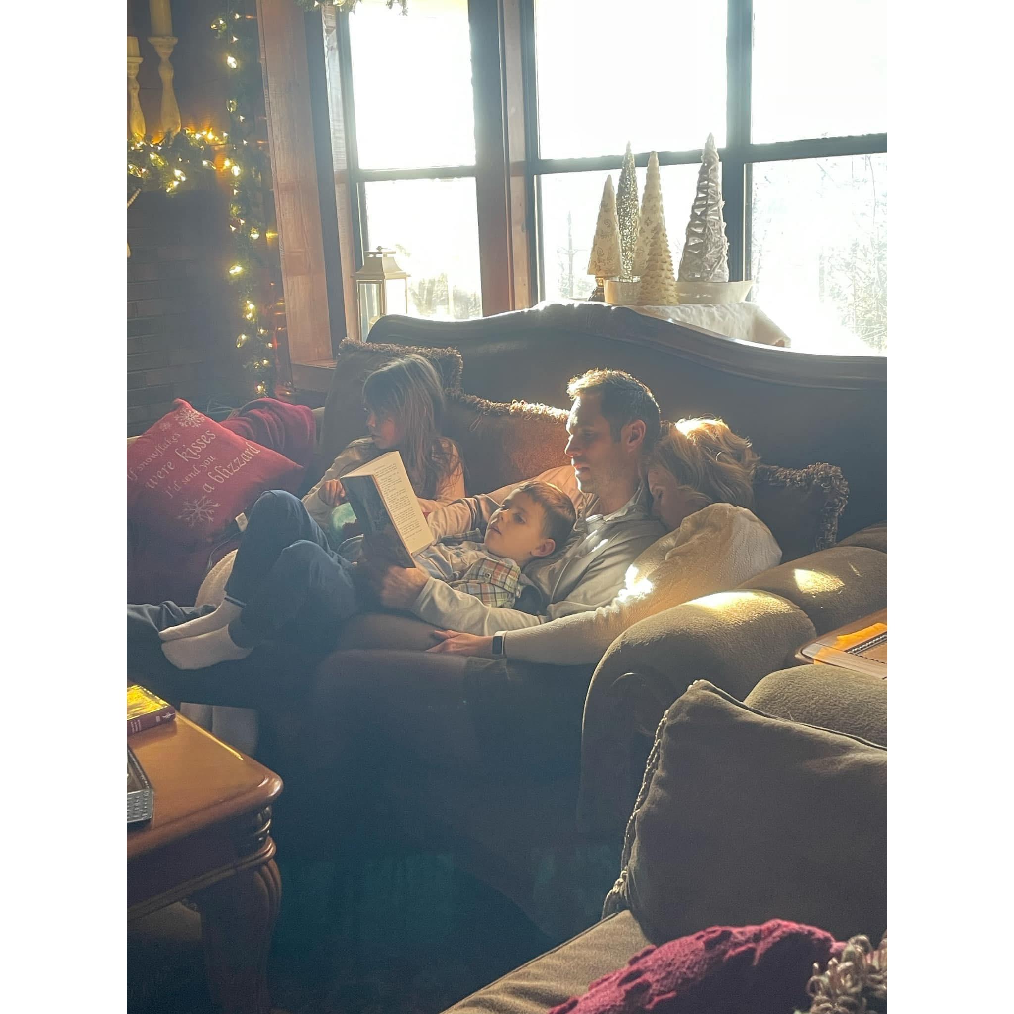 Sabbath afternoon at Tutu & Richard's. I snoozed a little as Josh read to the kids.
