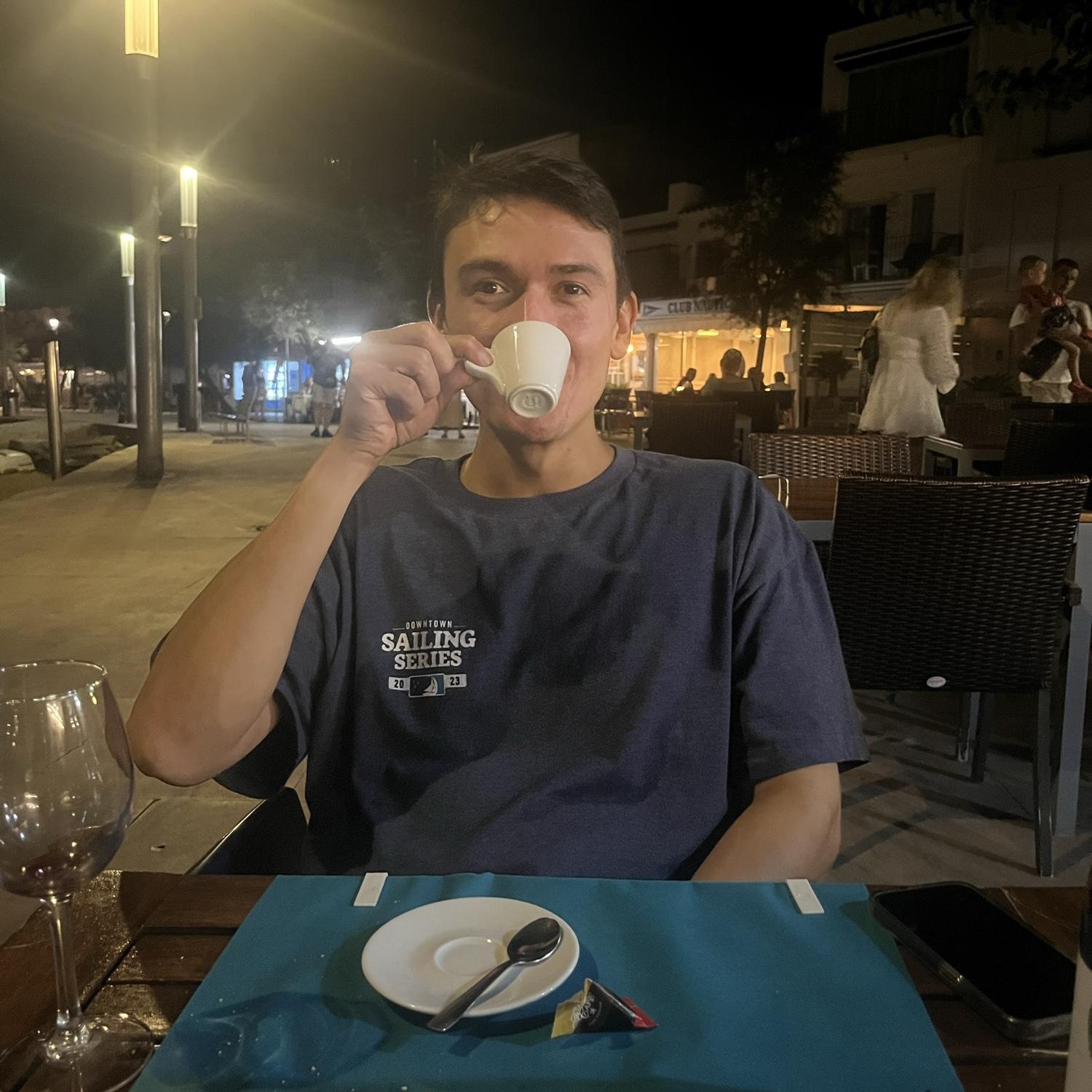 Evening coffee in Tamaríu