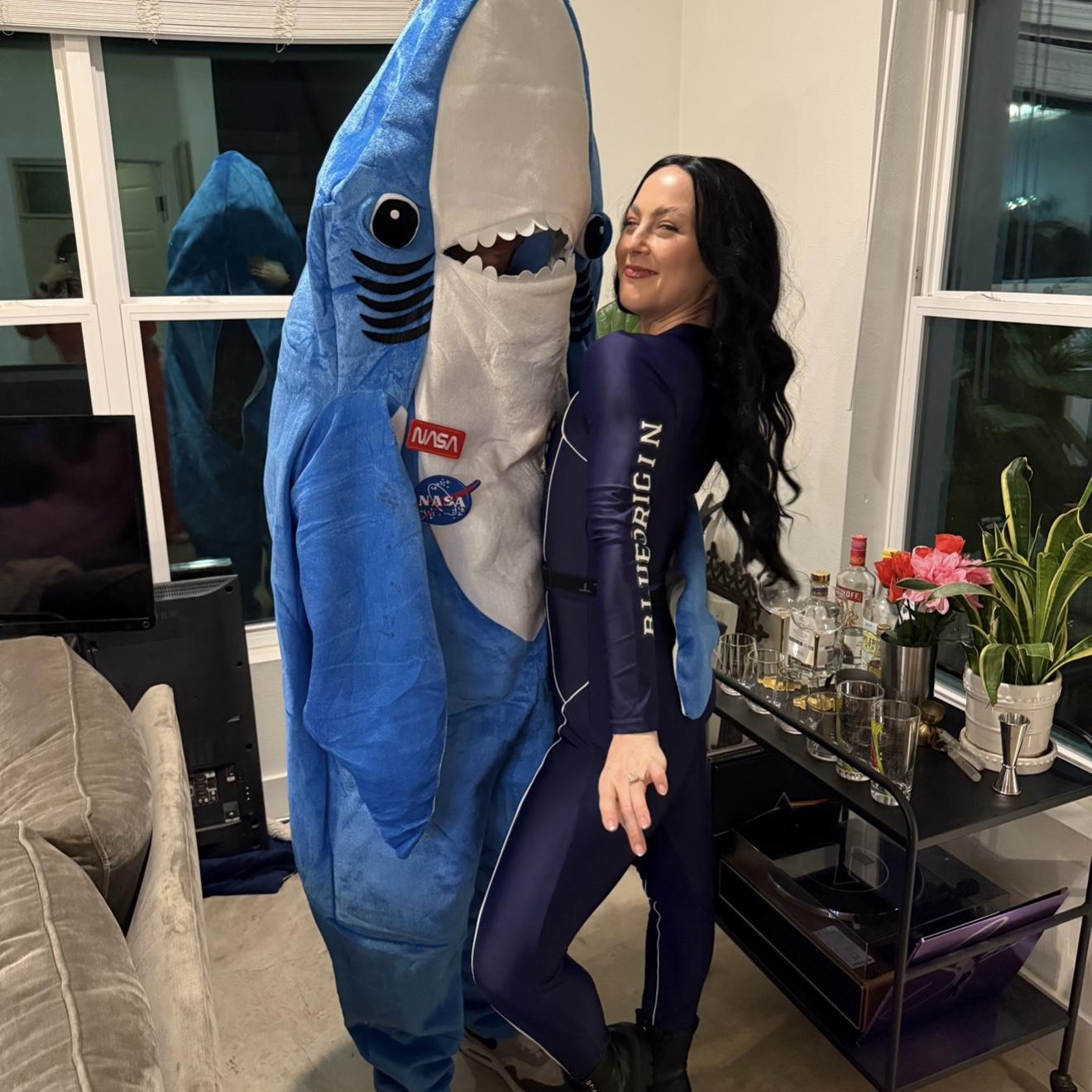 Left Shark and Katie Perry in space 👩‍🚀🚀🛸🪐