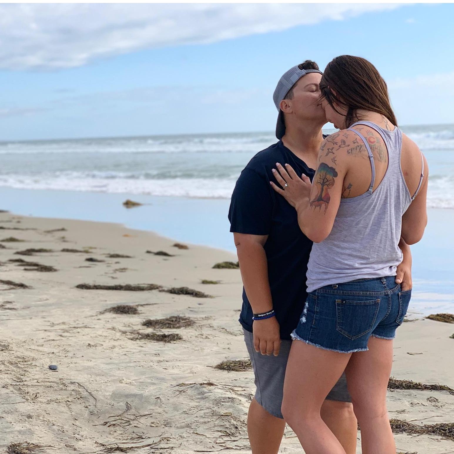 Engagement pics in Cardiff- by- the- Sea