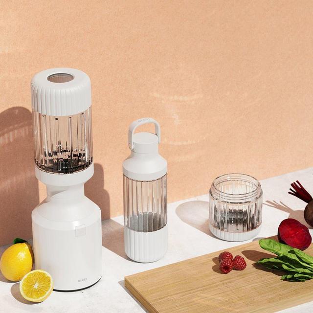 Beast Blender + Hydration System (White)