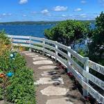 Hike the Geneva Lake Shore Path