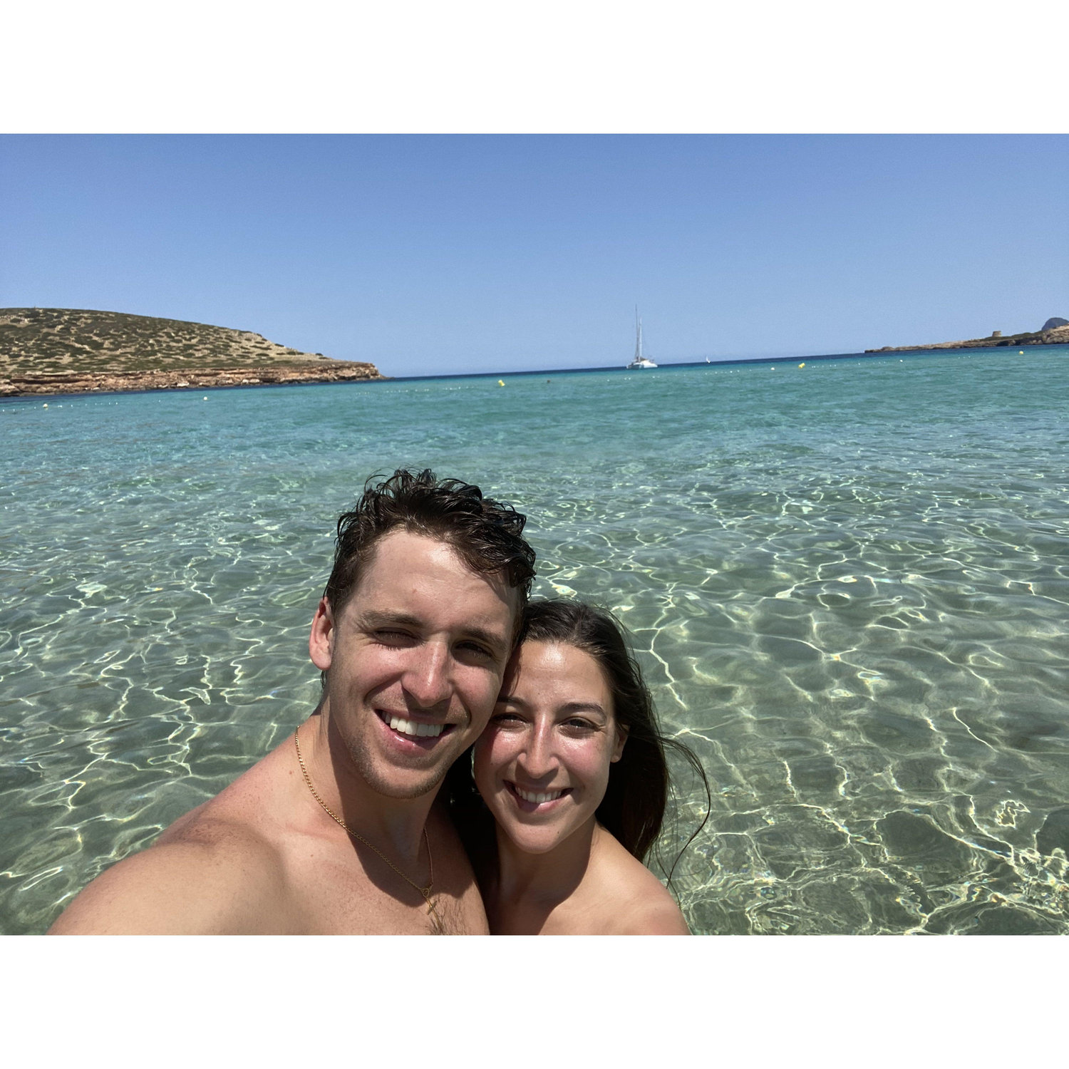 One of Ibiza’s most popular beaches just for us in 2020 / una de las playas mas famosas de Ibiza, nosotros allí solitos en 2020