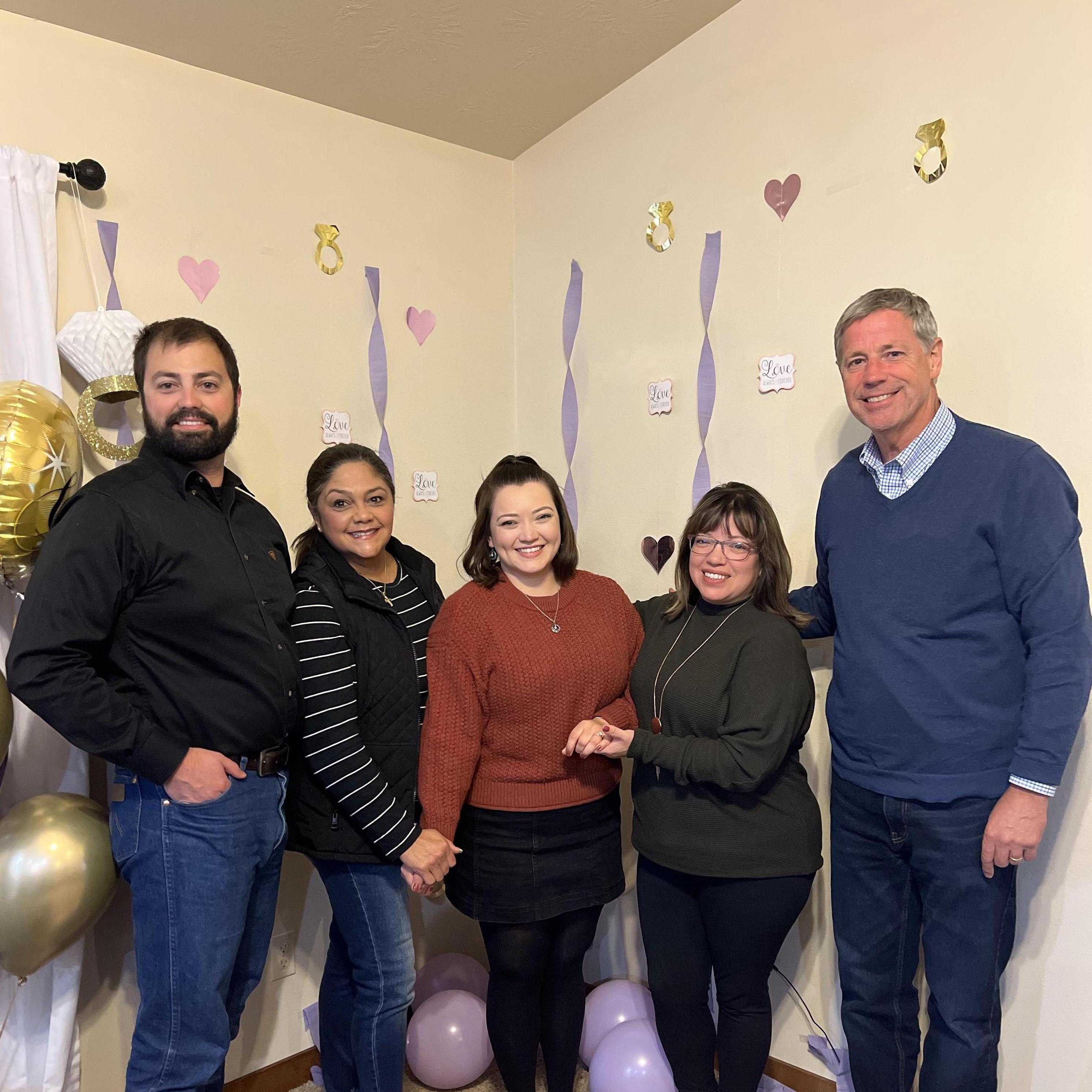 We want to especially thank our parents for their continuous love and support.