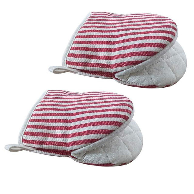 Mini Oven Mitts, Kitchen Oven Gloves Kitchen Mittens 500 Degrees Heat Resistant Baking Gloves with Hanging Loops Hot Gloves for Cooking, Baking (red)