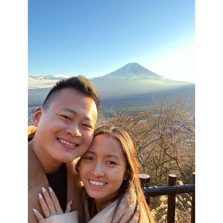 Sightseeing around Mt. Fuji after the proposal!