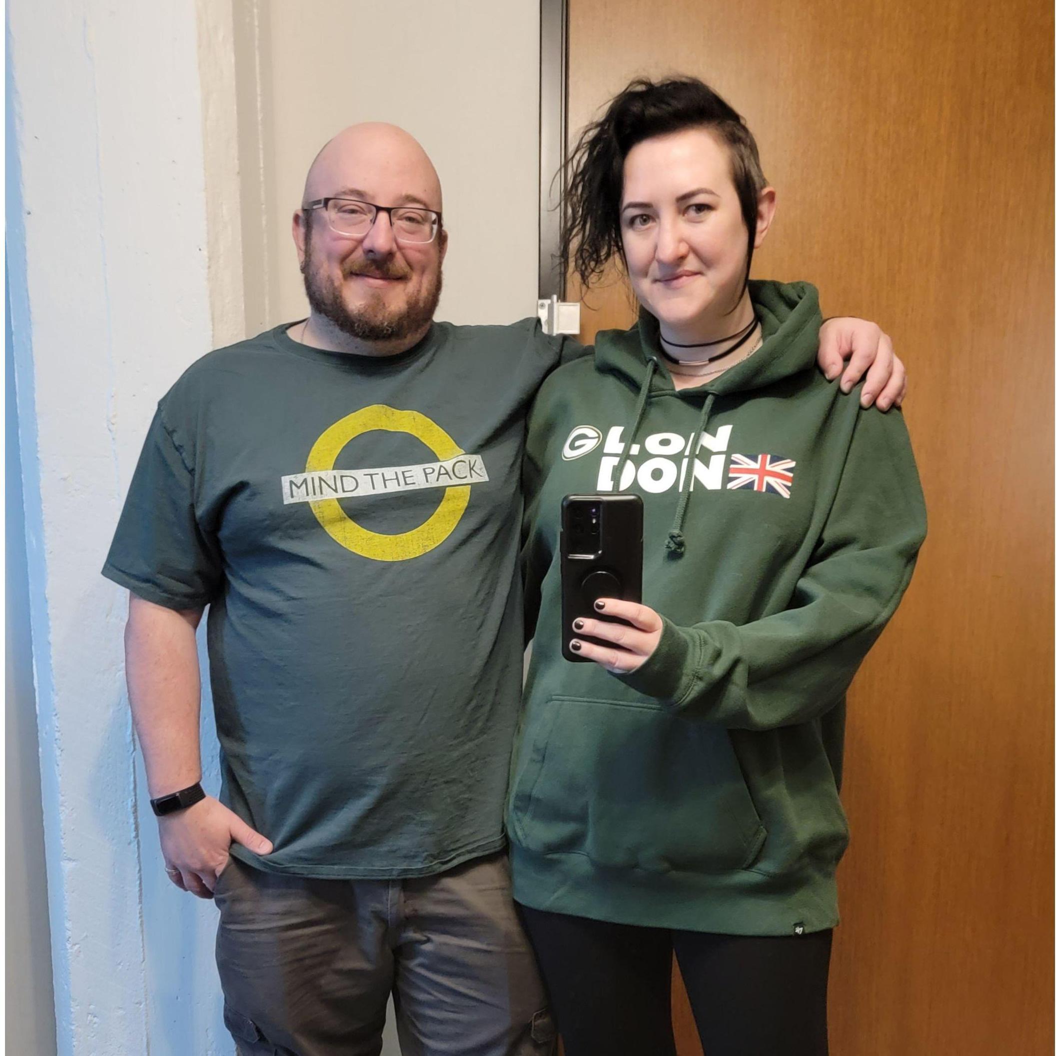 During Lauren's first visit to Wisconsin to finally meet Josh, The Packers were playing in London. Josh provided a hoodie so the Philadelphian wouldn't stick out too much!