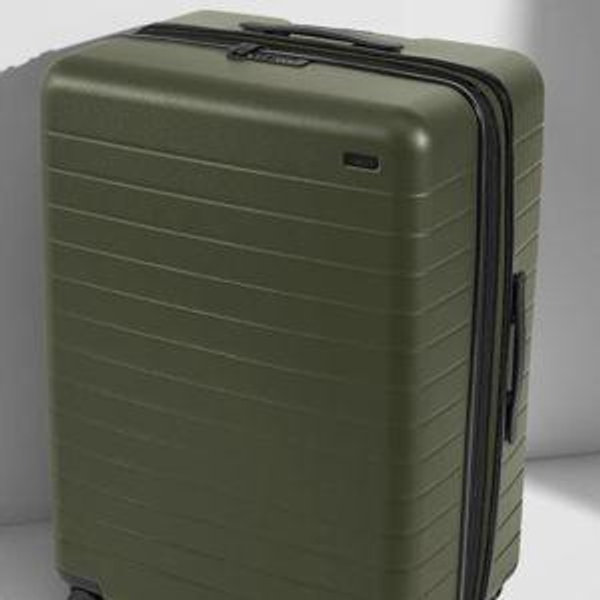 Large Expandable Suitcase: Olive | Away