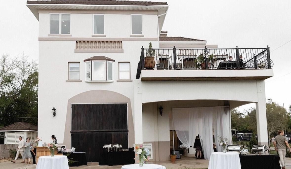 The Wedding Website of Lindsay Sturm and Christopher Maldonado