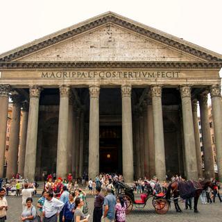 Welcome to Rome - City Stroll with Ruins & Gelato Tasting for 2