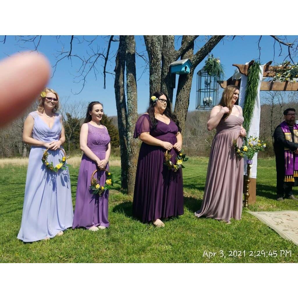 Kayla, Chrystene, Grace, Madison, Sam

Bridesmaids (sister-in-law, friends, and cousin of the bride)