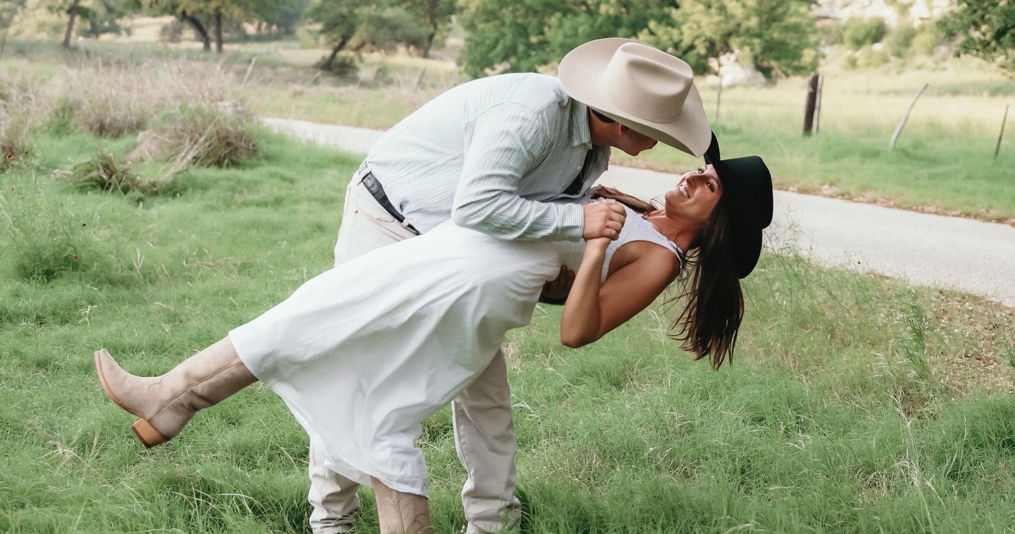 The Wedding Website of Abigail Hill and Mitchell Peaden