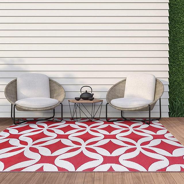 iCustomRug Oudoor Rug Collection - Geometric Floral Red and White 5'X8' Reversible Picnic and Beach Area Rug, Perfect for Patio, Camping, Sunroom, and Any Outdoor Space