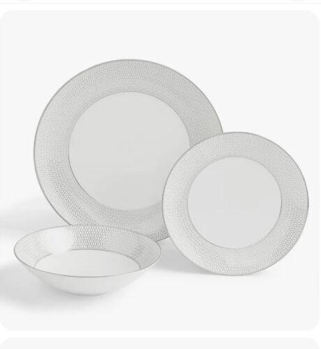 Wedgwood Gio Platinum 12 Piece Place Setting