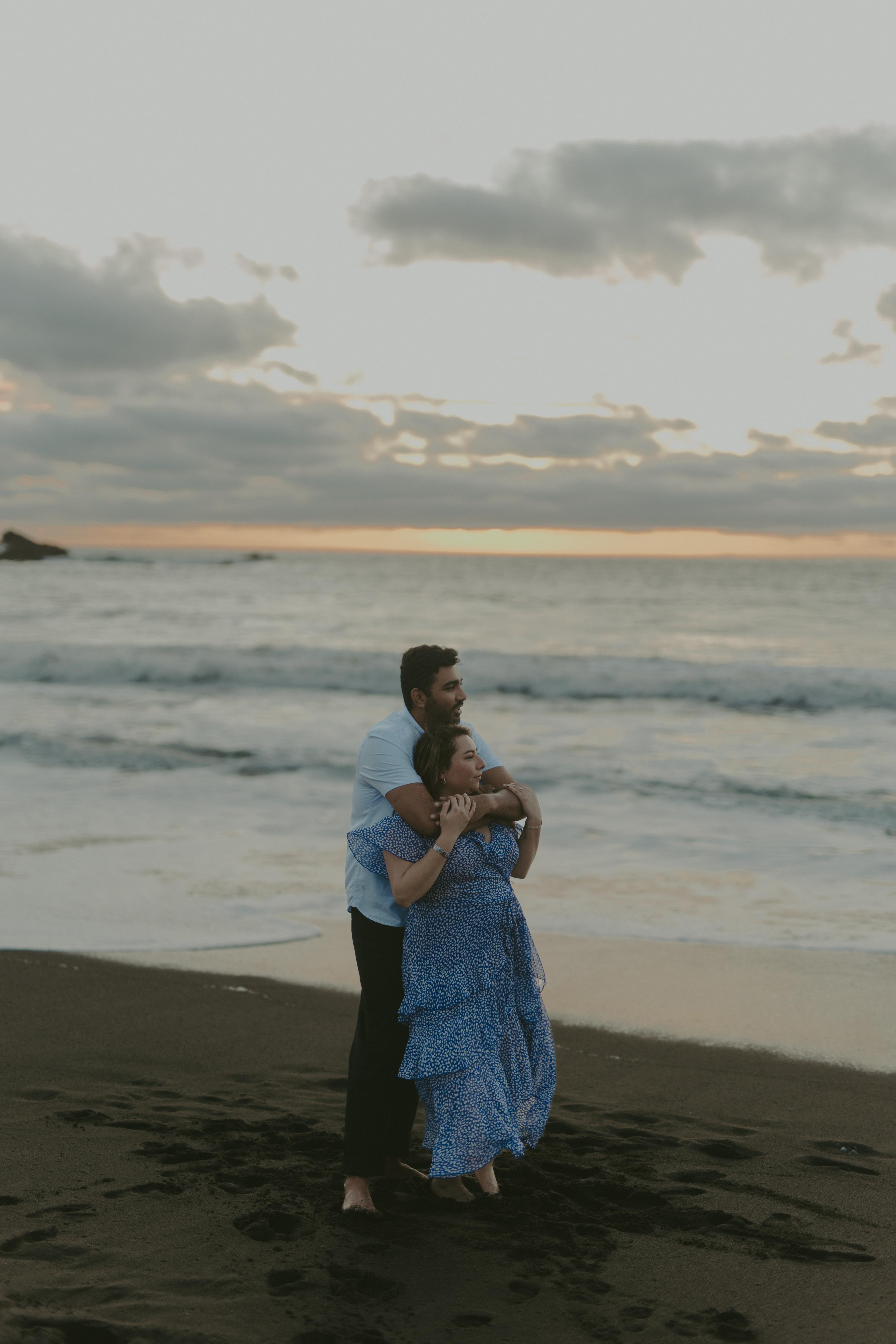 The Wedding Website of Indelisa Muro and Jeet Sanjiv Desai