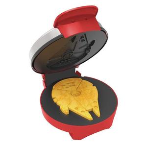 PANGEA BRANDS - Star Wars Millennium Falcon Waffle Maker
