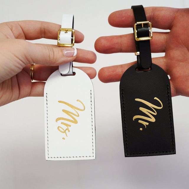 Wedding Gift Luggage Tags Mr and Mrs Couples Gift - Unique Just Married Honeymoon Travel Gifts for Couple, Bonded Leather Travel Gift