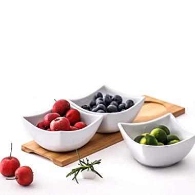 HengTianCheng Clean White Ceramic Bowl, Bamboo Wood Tray，Fruits，Condiments，Appetizer Tray and Desserts Serving Tray ，（5.5In 3 bowls, 1 wooden pallets）