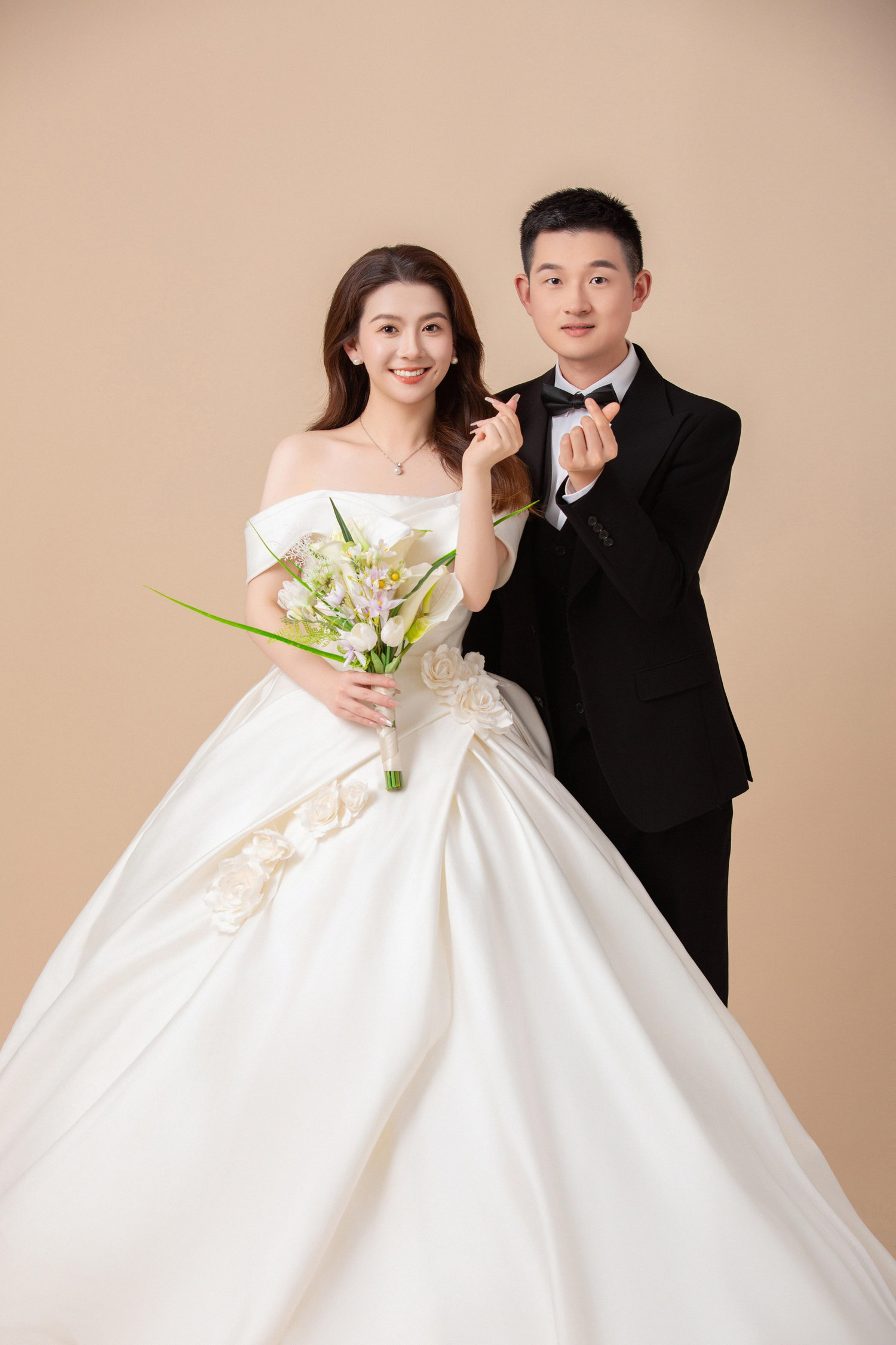 The Wedding Website of Bruce 鲍振川 and Angel 张起予