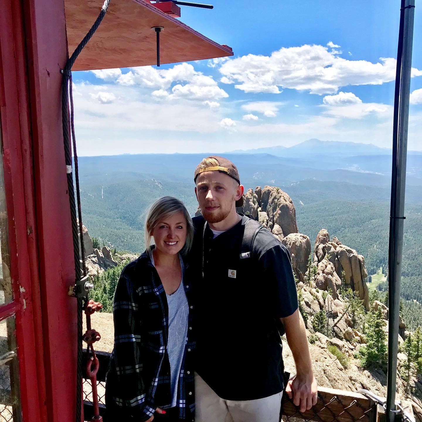 The Wedding Website of Shelby Flinn and Travis Schiller