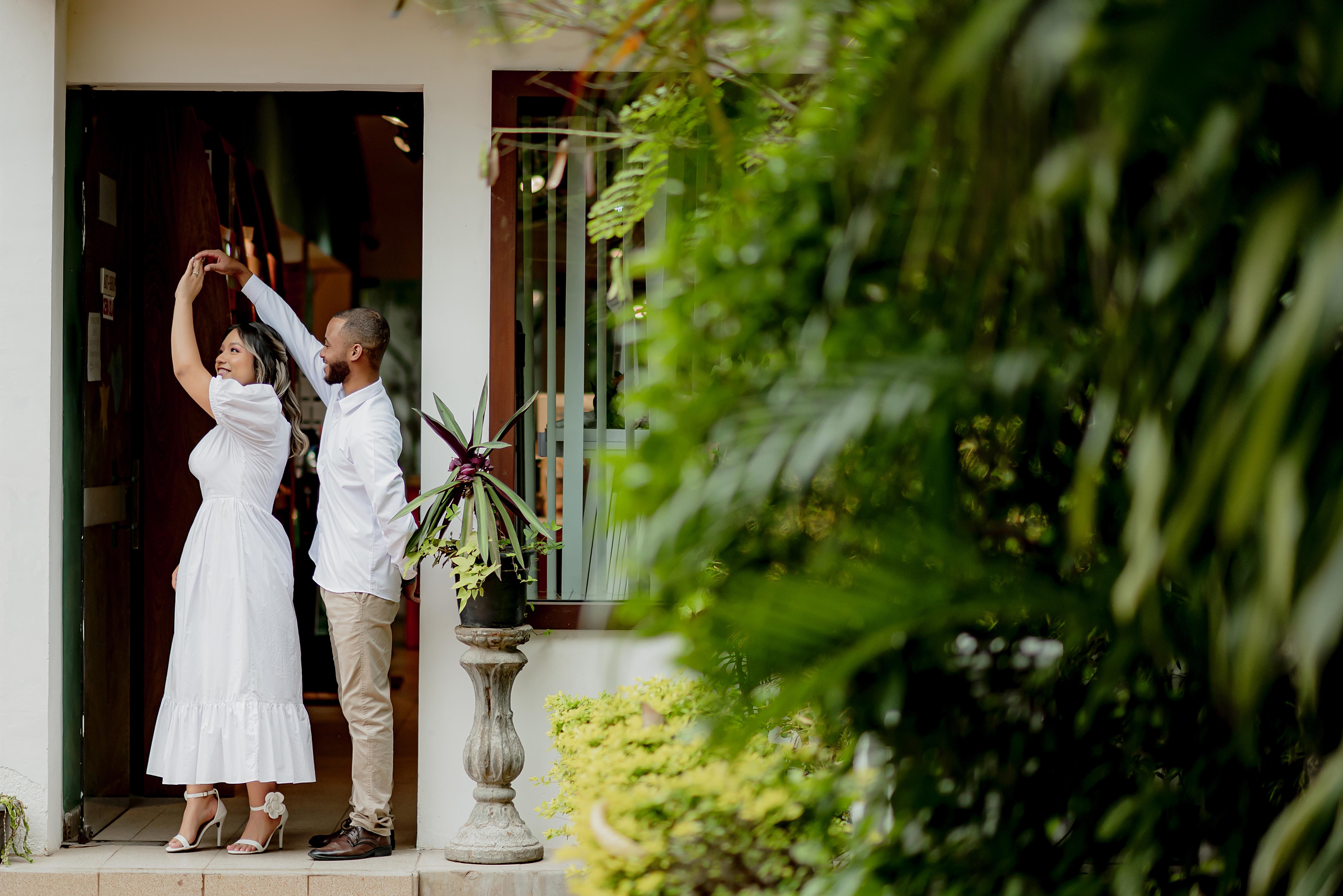 The Wedding Website of Fabiana Rojas and Felix Wollard