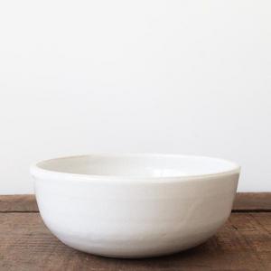 Silverlake Low-Profile Bowl in classic white