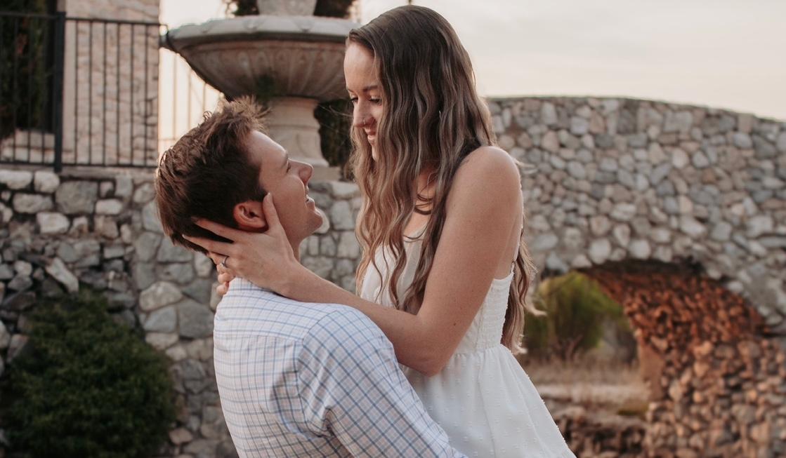 The Wedding Website of Cheyanne Arnett and James Hunsinger