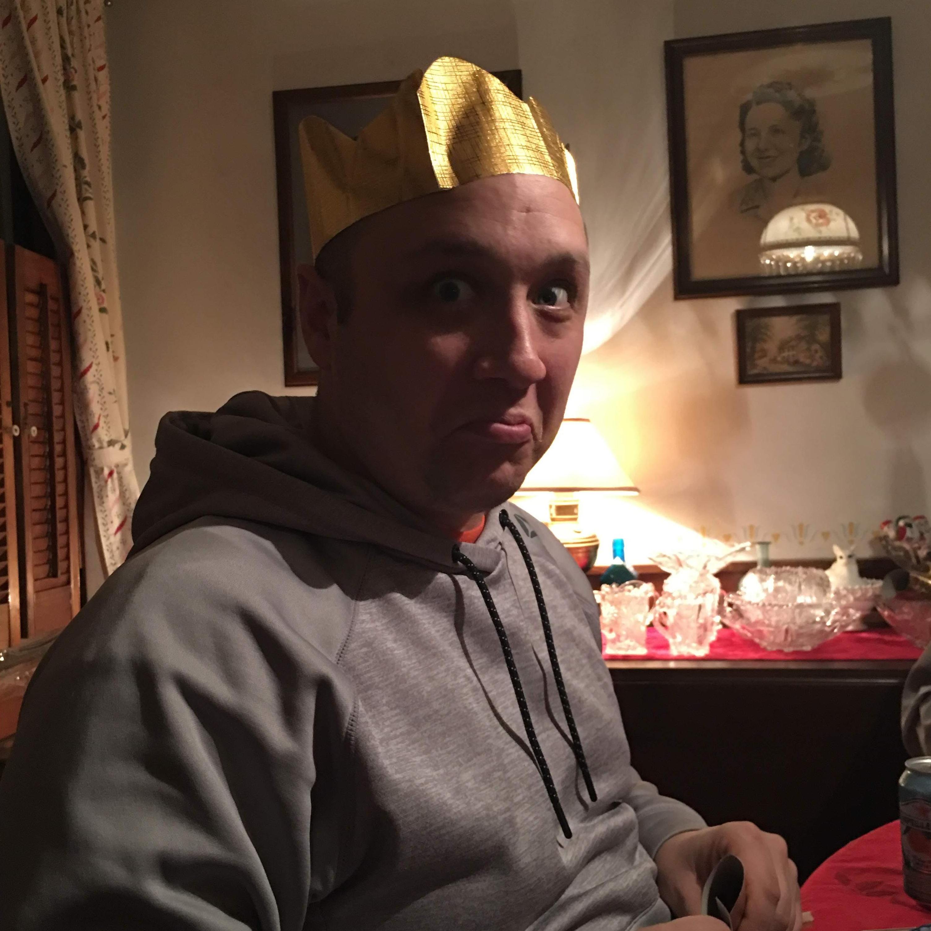 Eric meets Rachel's family's weird Christmas traditions - December 25, 2018